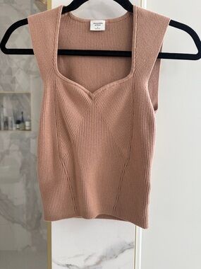 Abercrombie & Fitch Ribbed Tank in Dusty Rose
